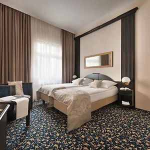 Esprit 4* Praga