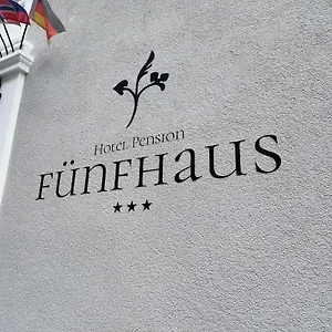 Hotel-pension Fuenfhaus Гостевой дом
