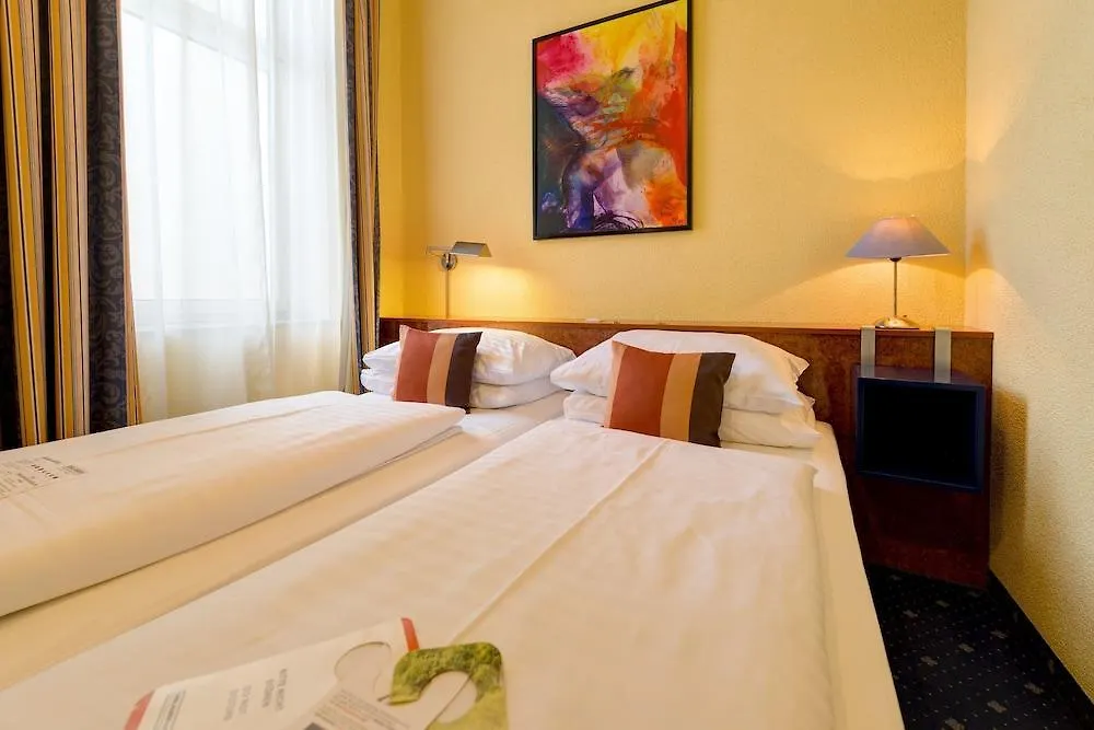 Hotel Nestroy Wien  Viena