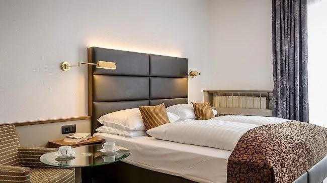 Hotel Nestroy Wien  Viena
